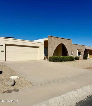 14202 N Lakeforest Dr, Sun City, AZ 85351