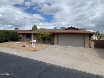 14207 51st Dr, Glendale, AZ 85306