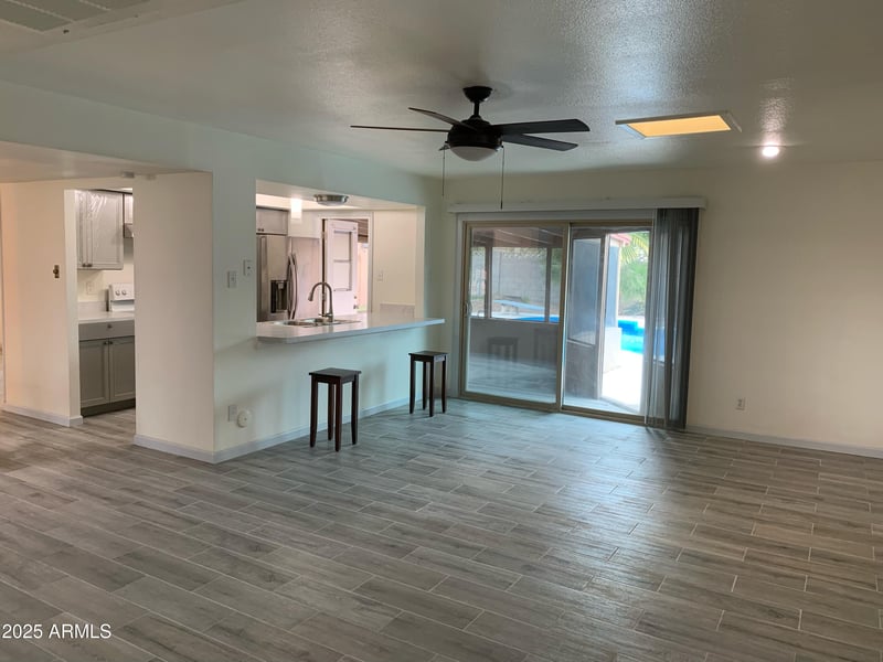14207 51st Dr, Glendale, AZ 85306