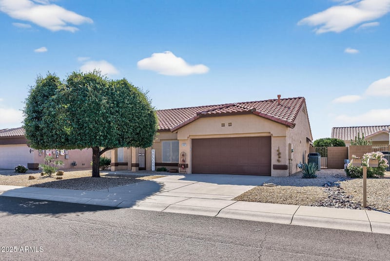 14207 Gunsight Dr, Sun City West, AZ 85375