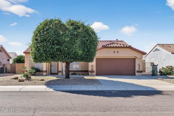14207 Gunsight Dr, Sun City West, AZ 85375
