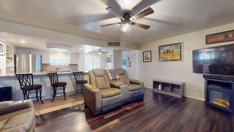 1421 6th Pl, Mesa, AZ 85201