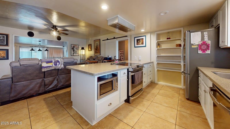 1421 6th Pl, Mesa, AZ 85201