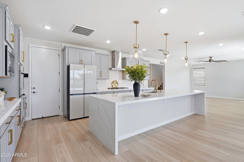 1421 E Donato Ct, Gilbert, AZ 85298