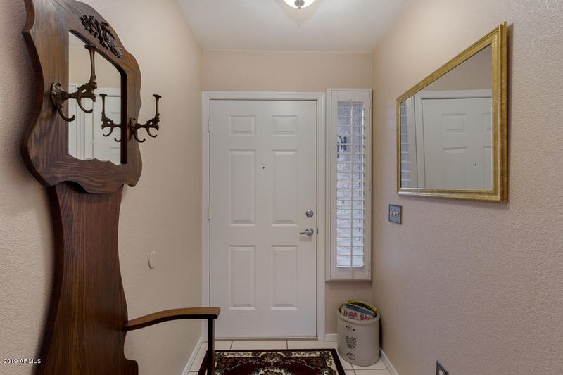 1421 E La Costa Dr, Chandler, AZ 85249