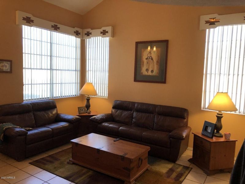 1421 E Wescott Dr, Phoenix, AZ 85024