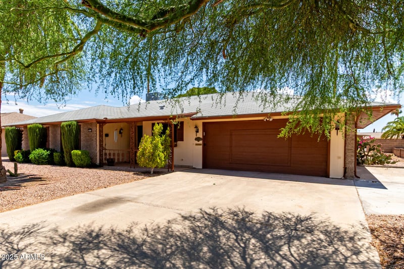 14211 103rd Ave, Sun City, AZ 85351