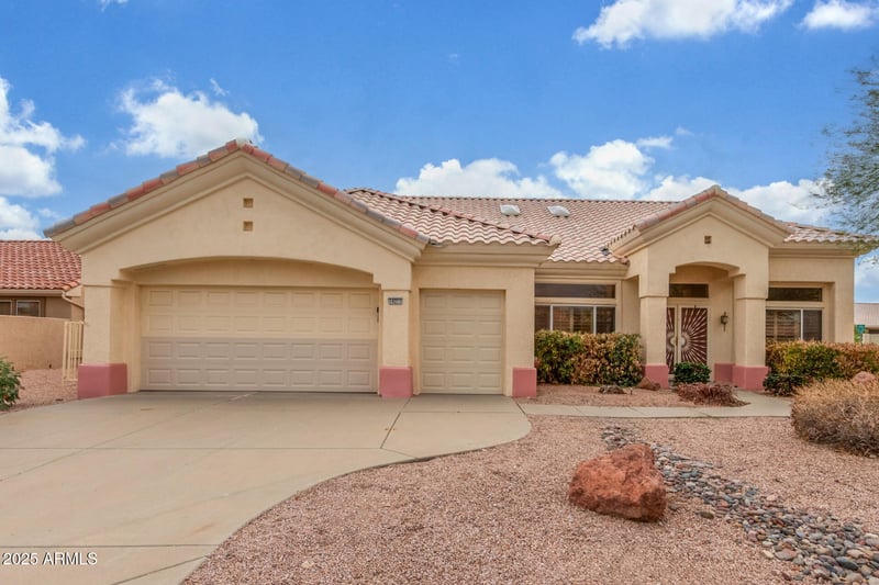 14211 Horizon Dr, Sun City West, AZ 85375