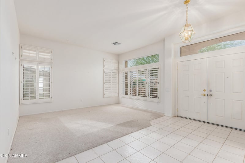 14211 Horizon Dr, Sun City West, AZ 85375