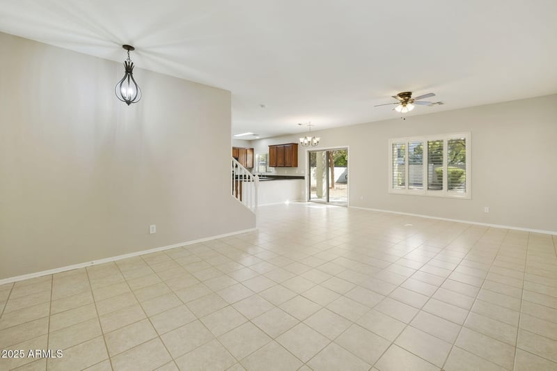 14213 Gelding Dr, Surprise, AZ 85379