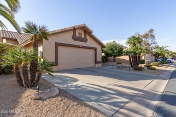 14215 Mountain Laurel Trl, Surprise, AZ 85374