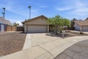 14215 39th Dr, Phoenix, AZ 85053