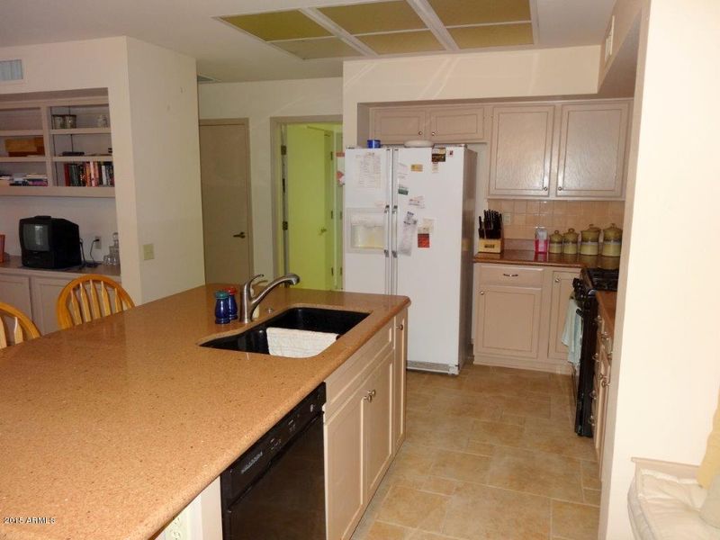 14217 W Heritage Dr, Sun City West, AZ 85375