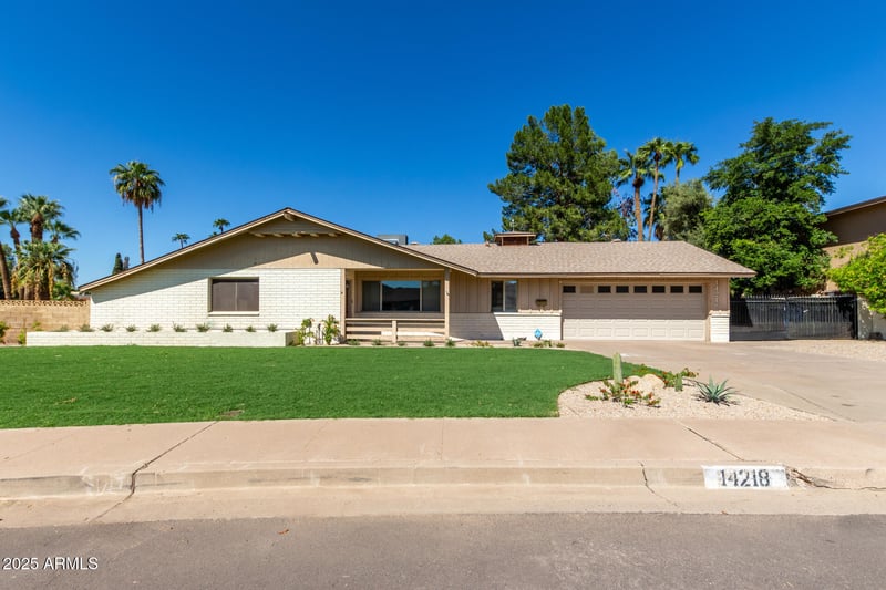 14218 Canterbury Dr, Phoenix, AZ 85023