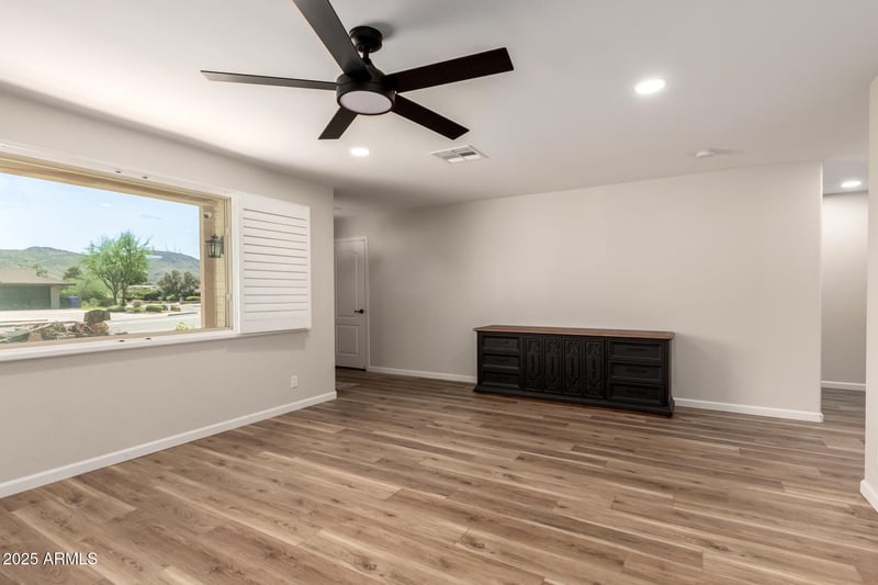 14218 Canterbury Dr, Phoenix, AZ 85023
