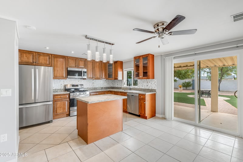 14219 39th Way, Phoenix, AZ 85032