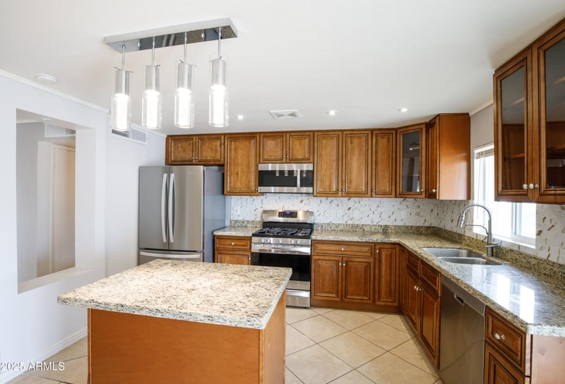 14219 39th Way, Phoenix, AZ 85032