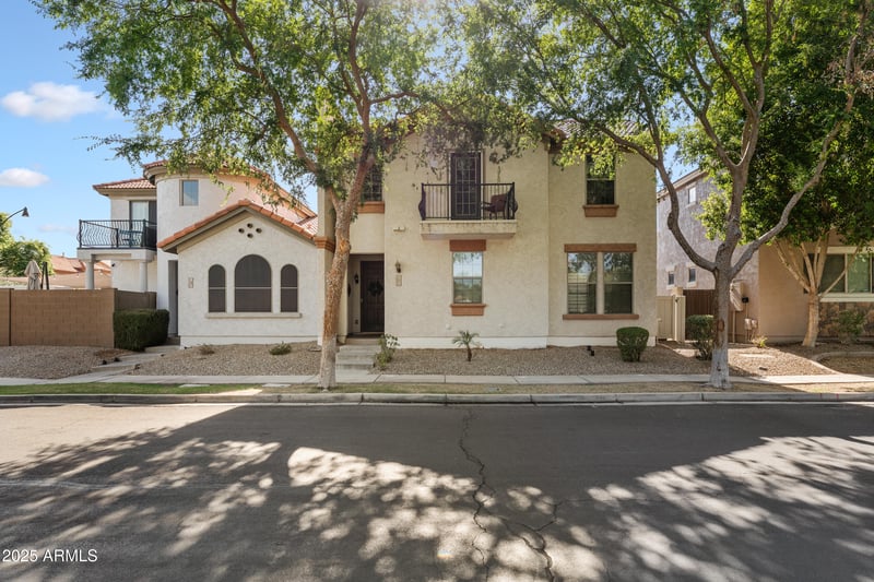 1422 Colt Dr, Gilbert, AZ 85296
