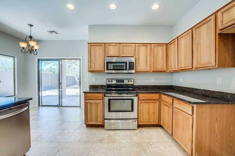 1422 E Gary Way, Phoenix, AZ 85042