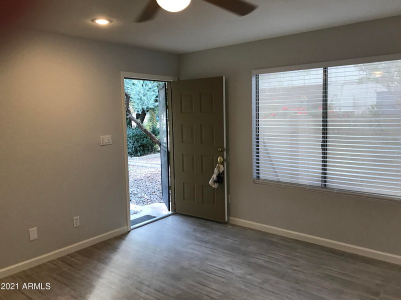 1422 E Palmdale Dr, Tempe, AZ 85282