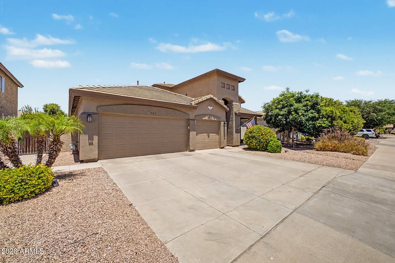 1422 Saragosa St, Chandler, AZ 85225