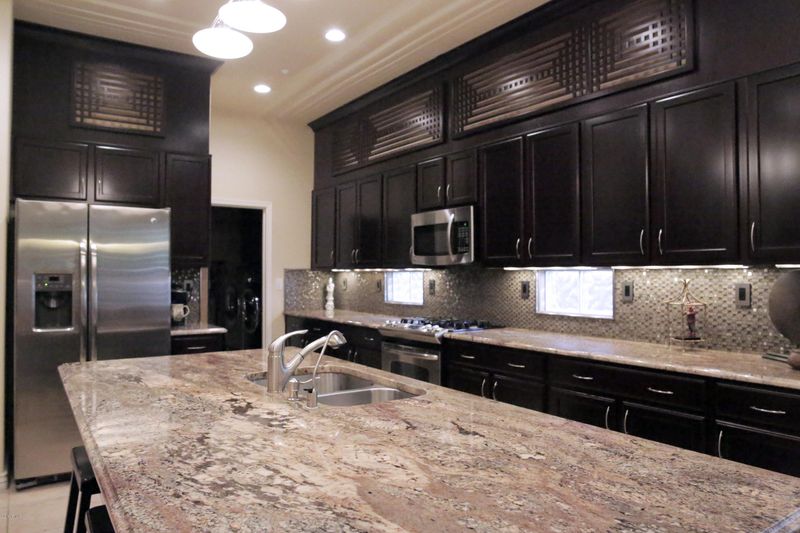 1422 W Whitman Ct, Anthem, AZ 85086