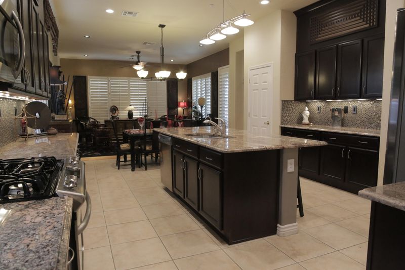 1422 W Whitman Ct, Anthem, AZ 85086