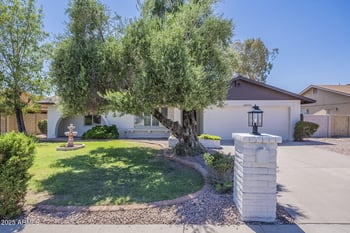 14220 27th Dr, Phoenix, AZ 85053