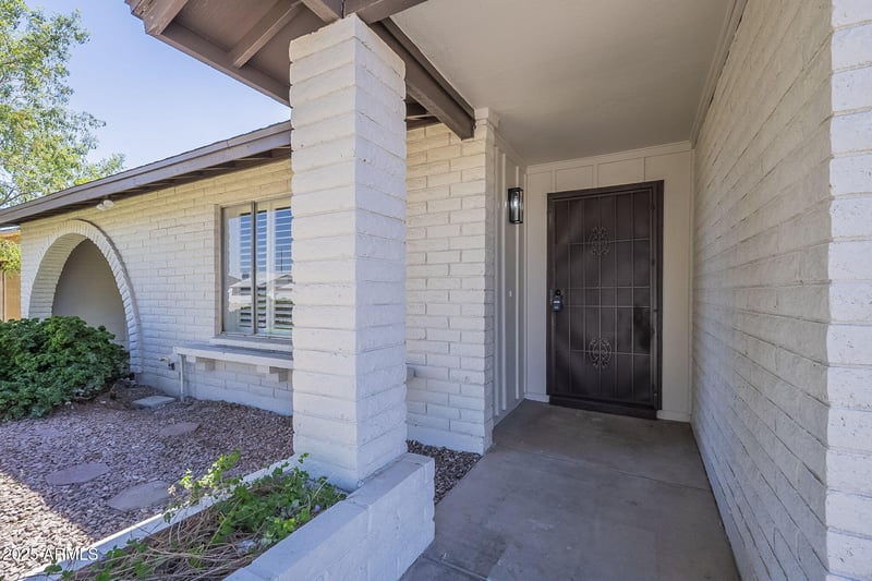 14220 27th Dr, Phoenix, AZ 85053