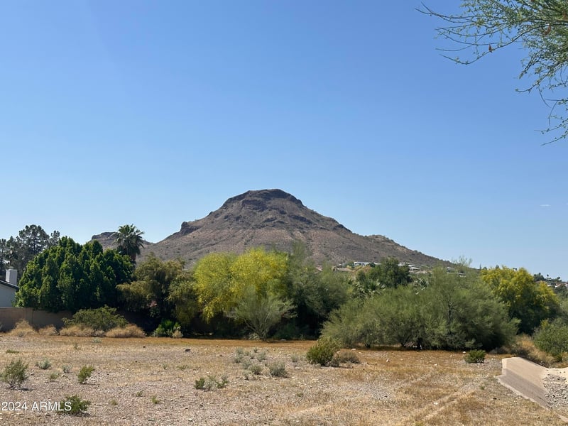 14220 Cave Creek Rd, Phoenix, AZ 85022
