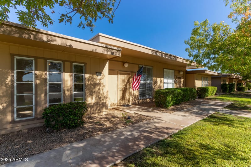 14223 Newcastle Dr, Sun City, AZ 85351