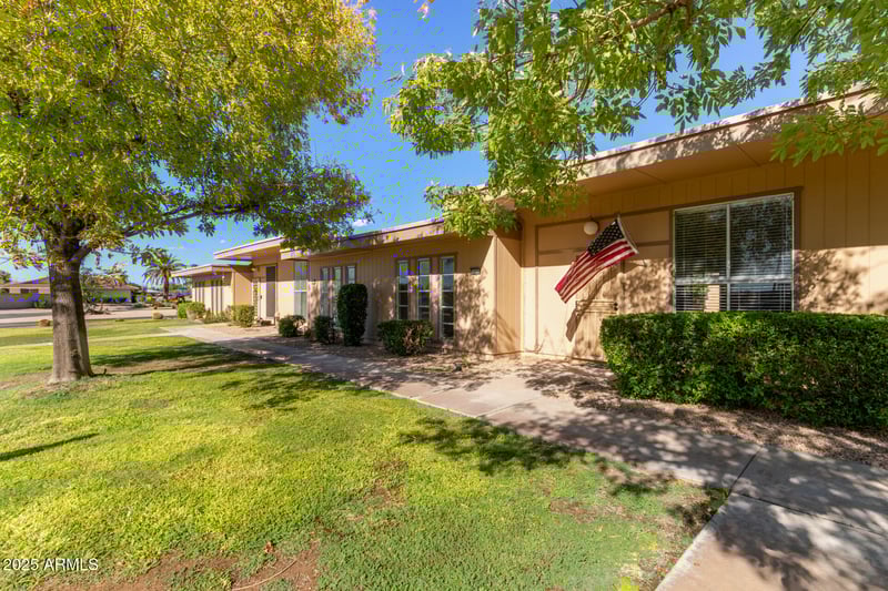 14223 Newcastle Dr, Sun City, AZ 85351