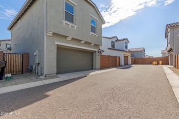 14223 Bronco Trl, Surprise, AZ 85387