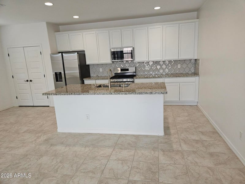 14224 W Hackamore Dr, Surprise, AZ 85387