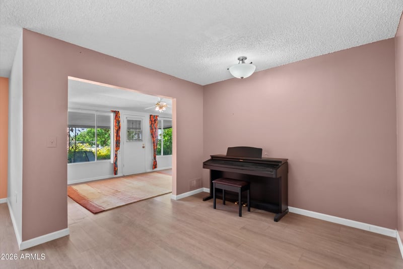 14225 Mcphee Dr, Sun City, AZ 85351