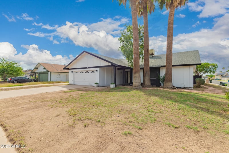 14228 39th Dr, Phoenix, AZ 85053