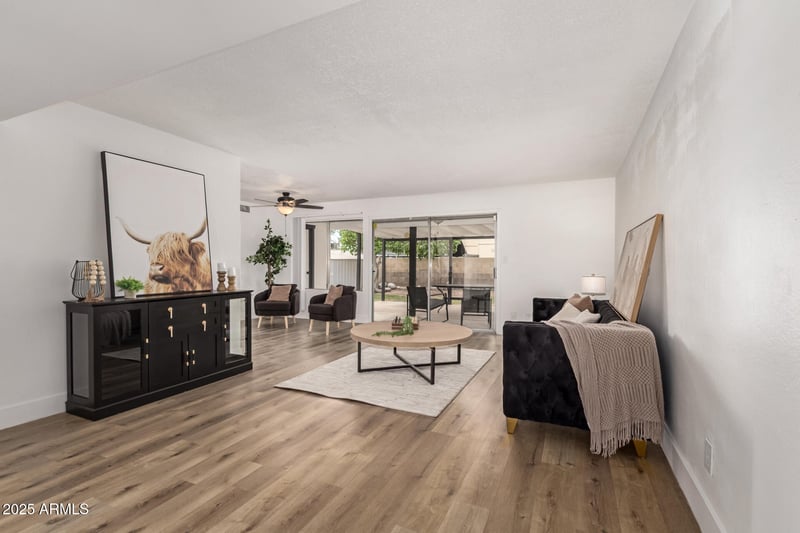14228 39th Dr, Phoenix, AZ 85053