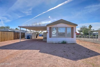 1423 19th Ave, Apache Junction, AZ 85119