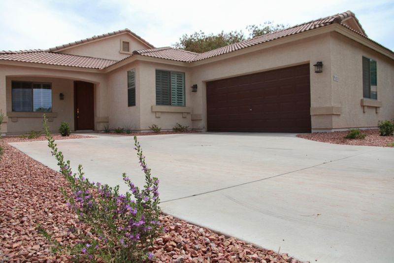 1423 E Ian Dr, Phoenix, AZ 85042