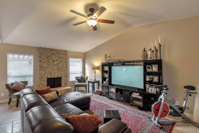 1423 E Nicolet Ave, Phoenix, AZ 85020