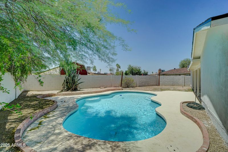 1423 W Joan De Arc Ave, Phoenix, AZ 85029