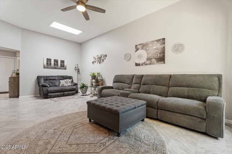 14234 Newcastle Dr, Sun City, AZ 85351