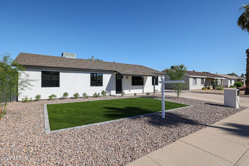 14235 N 37th Pl, Phoenix, AZ 85032