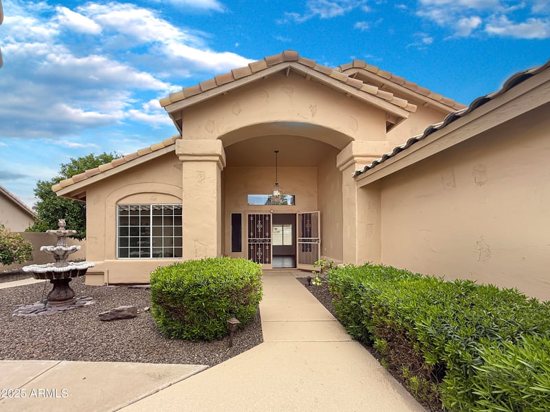 14235 Shawnee Trl, Surprise, AZ 85374