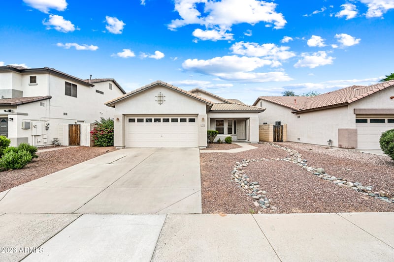 14236 Columbus Ave, Goodyear, AZ 85395
