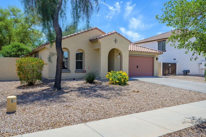 14237 Aster Dr, Surprise, AZ 85379