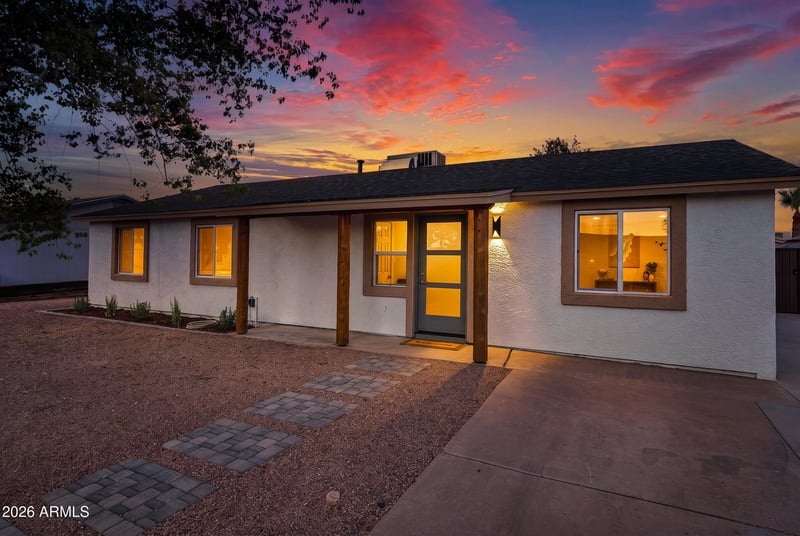 14237 N 38th Pl, Phoenix, AZ 85032