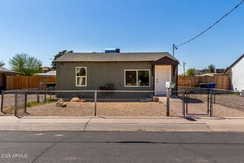 1424 Bonarden Ln, Tempe, AZ 85281