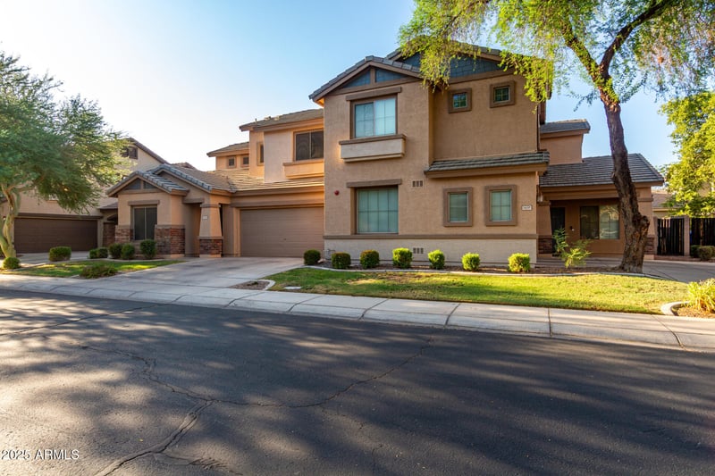 1424 Elgin St, Gilbert, AZ 85295