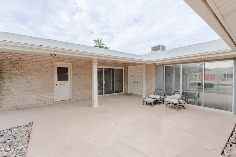 14240 Crimson Dr, Sun City, AZ 85351